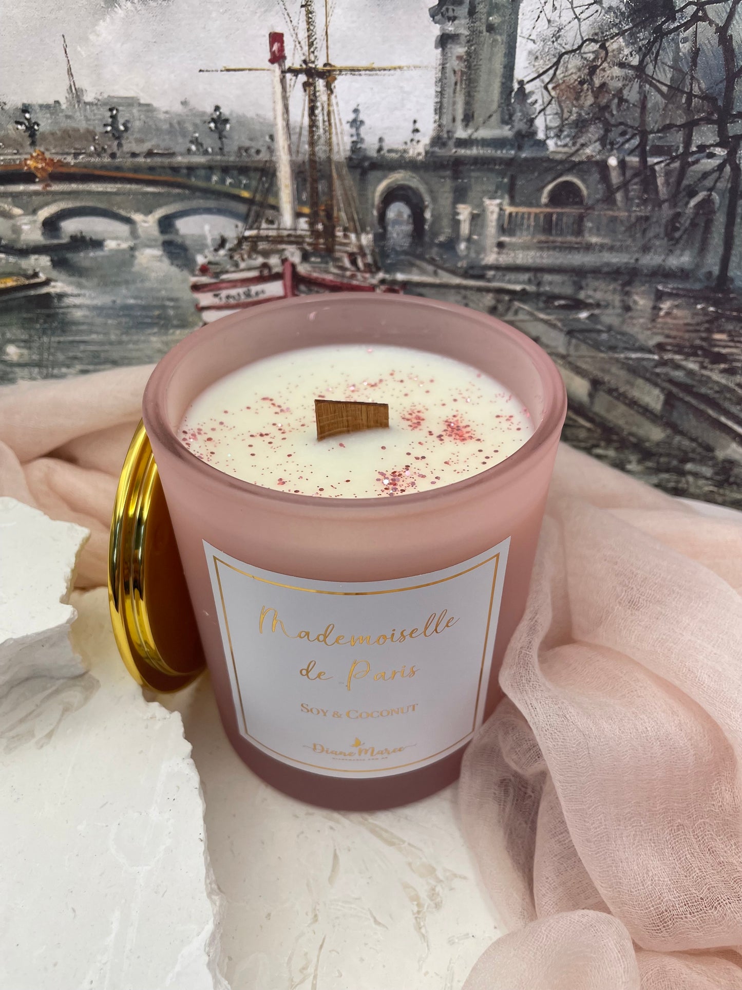 Mademoiselle de Paris - Large Soy & Coconut Candle (60 hours burn time - wood wick)