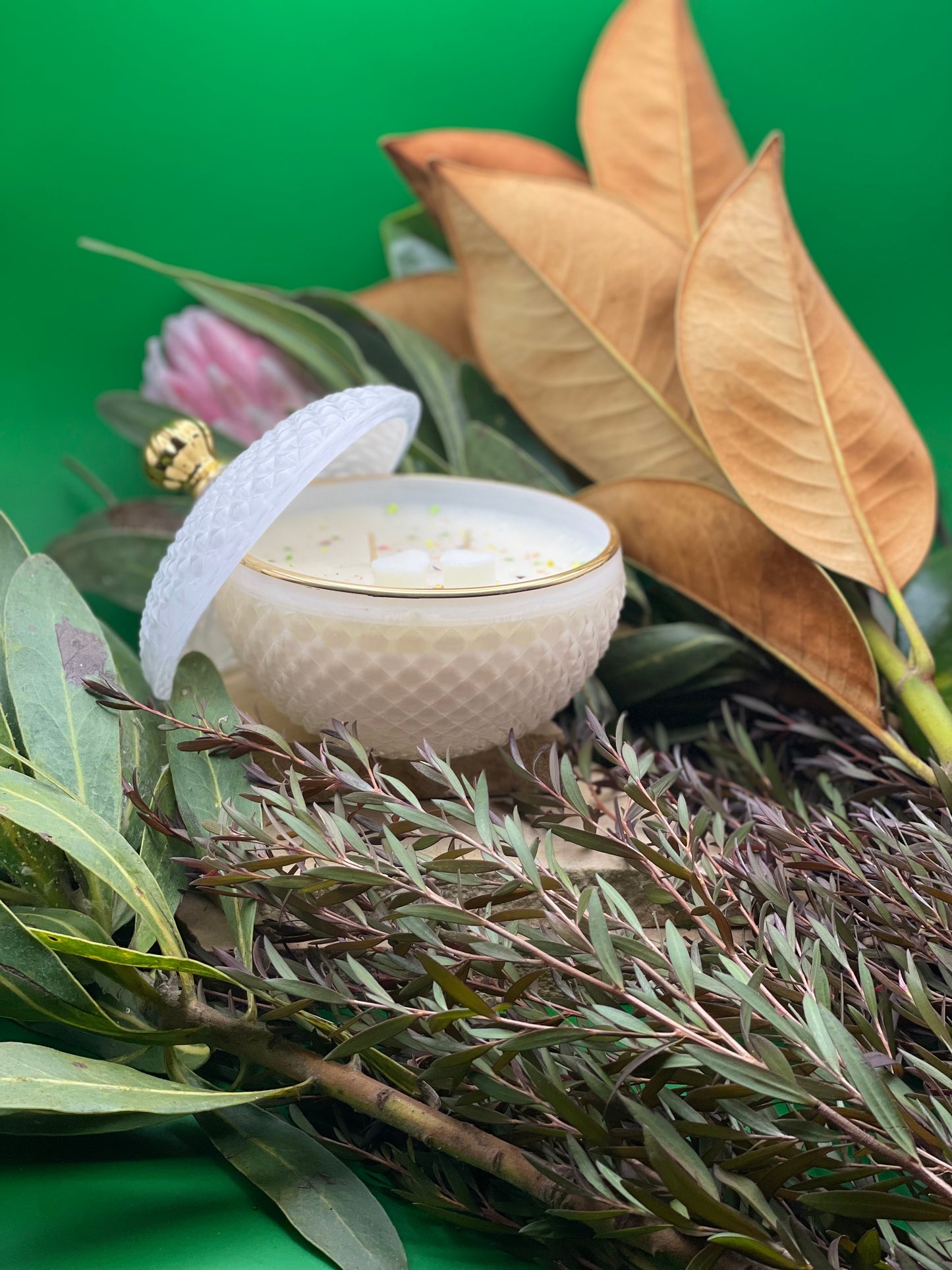 Australian Bush - Soy & Coconut Candle (45 hours burn time - cotton wick)