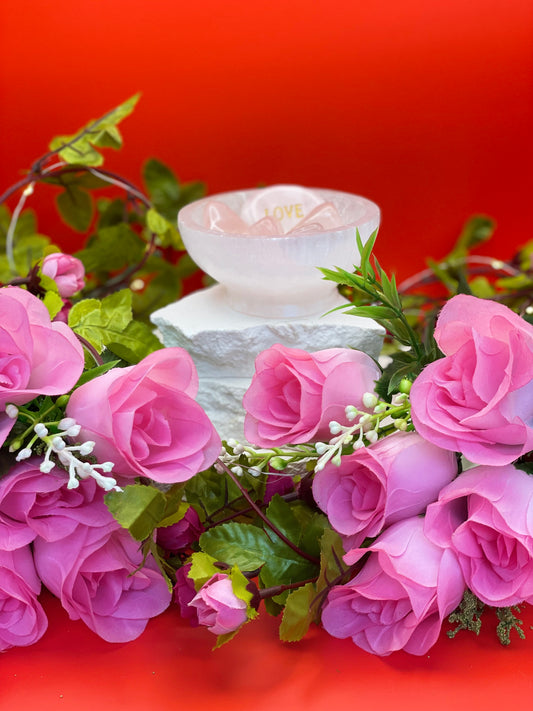 Rose Quartz Stones in Selenite Bowl