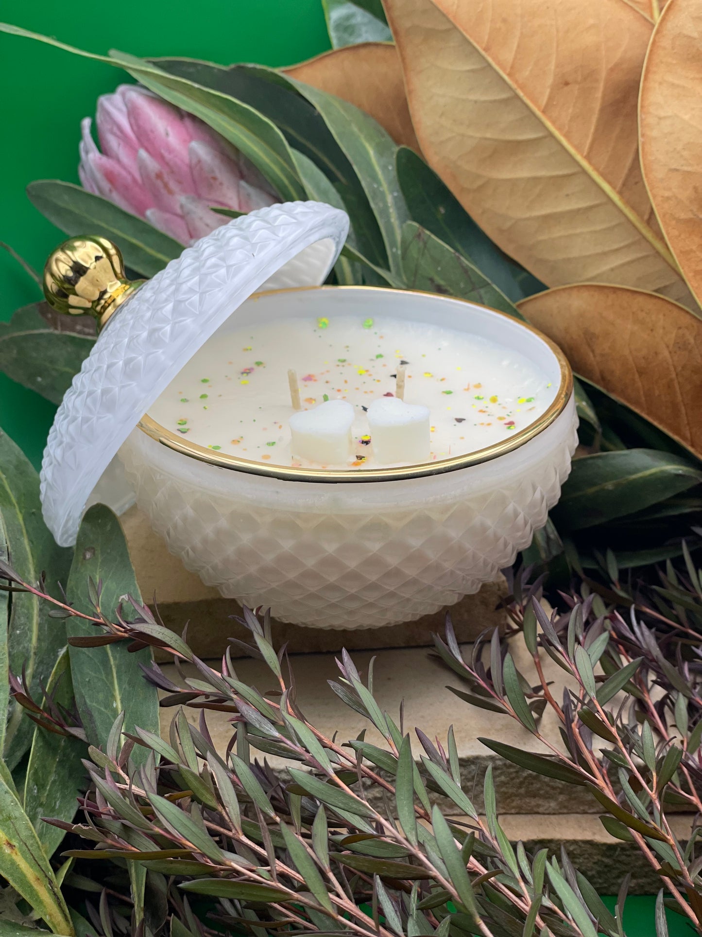 Australian Bush - Soy & Coconut Candle (45 hours burn time - cotton wick)