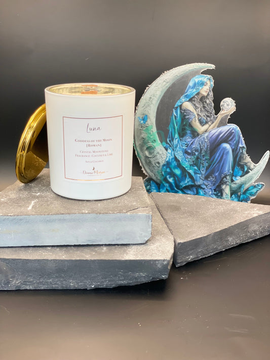Luna - Goddess of the Moon [Roman]. Large Soy & Coconut Candle. Fragrance: Coconut & Lime (60 hours burn time - wood wick)