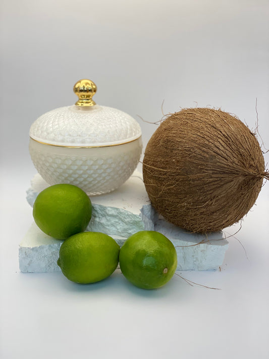 Coconut & Lime - Soy & Coconut Candle (45 hours burn time - cotton wick)