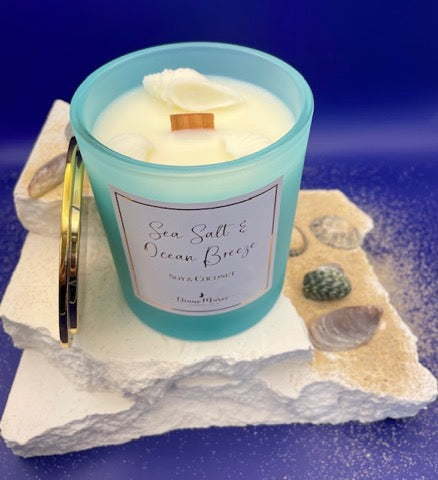 Sea Salt & Ocean Breeze - Large Soy & Coconut Candle (60 hours burn time - wood wick)